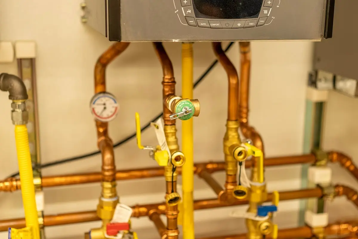 Licensed technician providing Pipe Repair for a homeowner in Woodlawn